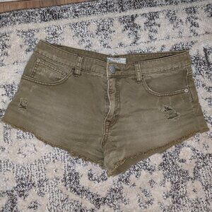 Free people sz 27 olive distressed shorts